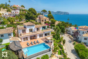Villa Calma by Abahana Villas